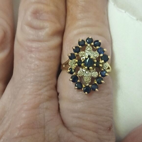14k marquise shaped diamond and blue sapphire ring size 7 - Picture 5 of 8